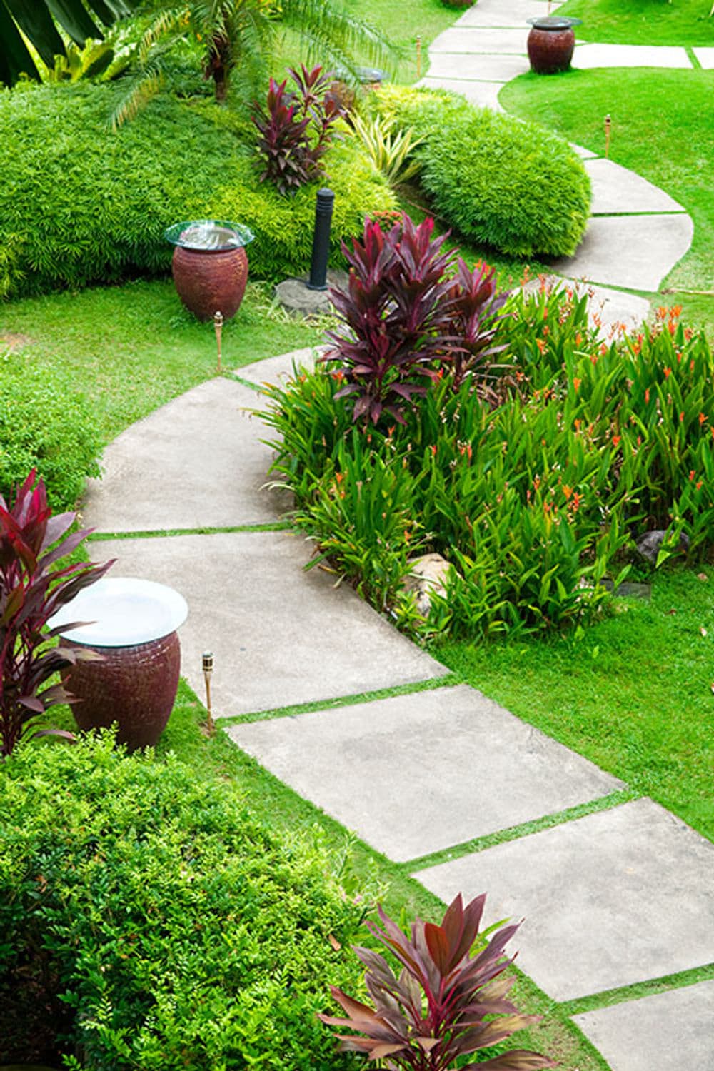 Gallery photos for Hardscape Done Right - Stone Walls, Paths, and Steps: Image #1